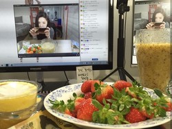 Nggak Mau Kalah Sama DJ Butterfly, Polisi Ini Juga Doyan Makan