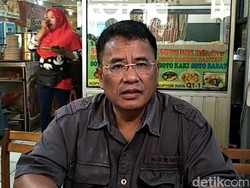 Balas Pantun Hotman Paris Vs Pengacara Roy Suryo