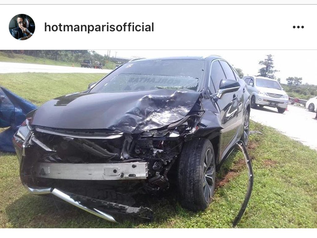 Mobil Hotman Paris Ikut Terlibat di Kecelakaan Konvoi Lamborghini