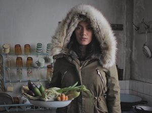 Mengintip Kegiatan Tara Basro Saat Belanja ke Pasar hingga Buat Kue di Rumah