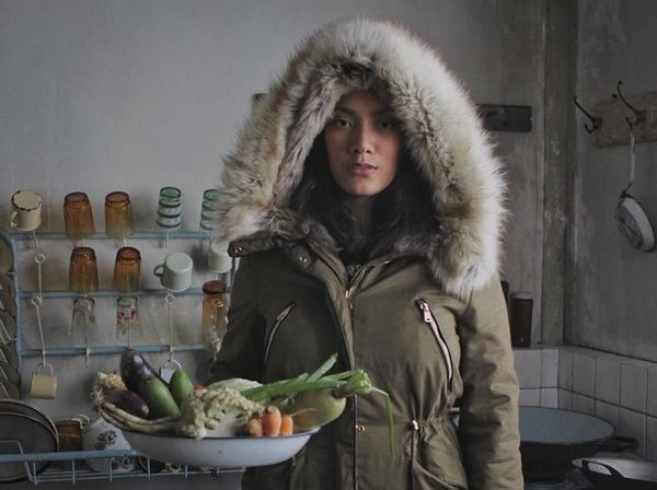 Mengintip Kegiatan Tara Basro Saat Belanja ke Pasar hingga Buat Kue di Rumah