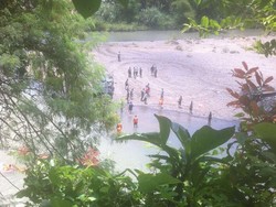 Tank yang Kecelakaan di Sungai Bogowonto Tergelincir dan Tenggelam