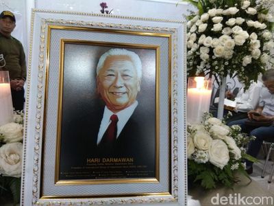Foto: Suasana Rumah Duka Pendiri Matahari Hari Darmawan