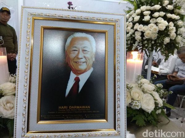 Foto: Suasana Rumah Duka Pendiri Matahari Hari Darmawan
