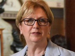 Mantan Presiden Irlandia Tuding Gereja Katolik Benci Perempuan