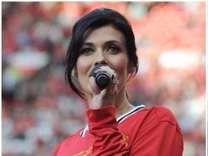 Artis Cantik Fans MU, Anya Geraldine Makin Seksi