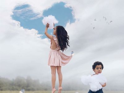 Lihat, Bun, Keluarga Ini Seperti di Dunia Dongeng