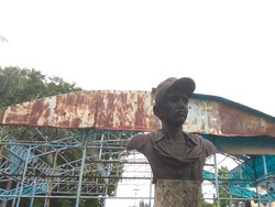 Pudarnya Patung Gombloh di THR Surabaya