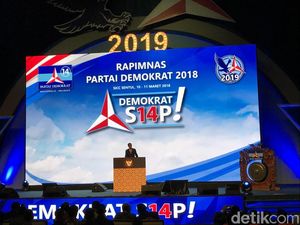 Ribut dengan Gerindra dan PDIP, ke Mana PD Berkoalisi? Ribut dengan Gerindra dan PDIP, ke Mana PD Berkoalisi?
