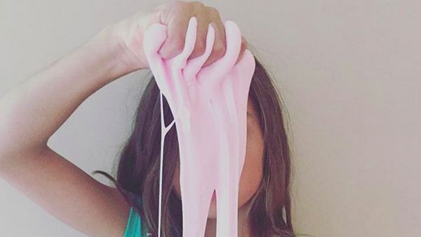 Happy-nya Anak-anak Saat Main Slime, si Kecil Gini Juga, Bun?