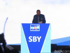 SBY ke Jokowi: Dulu Elektabilitas Saya Jatuh 10% karena Isu Ekonomi