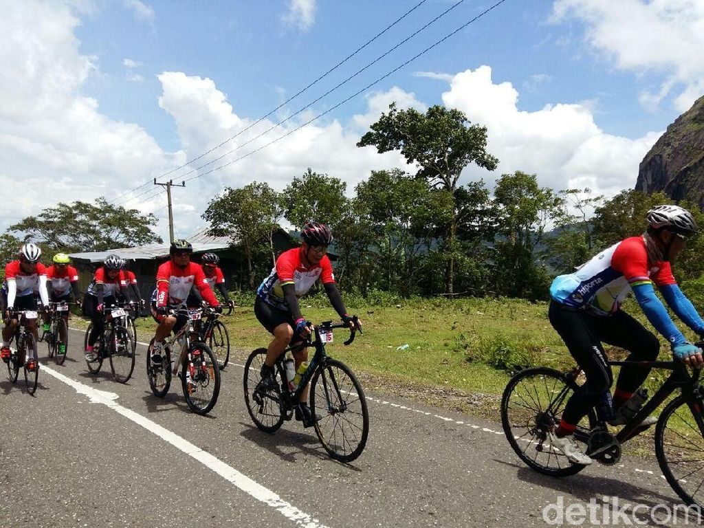 Ratusan Pesepeda Ikuti Makassar International Granfondo 2018