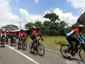 Ratusan Pesepeda Ikuti Makassar International Granfondo 2018 Ratusan Pesepeda Ikuti Makassar International Granfondo 2018