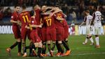 Foto: Serigala Roma Terkam Si Banteng