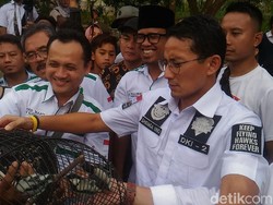 Hadiri Acara Laskaru, Sandiaga Malah Kenakan Baju Motor