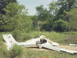 Pesawat Latih Jatuh di Perkebunan Karet Phuket, 2 Orang Tewas