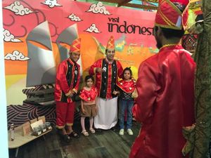 Ini Baru Top! Mahasiswa Indonesia Promosi Wisata di Madinah