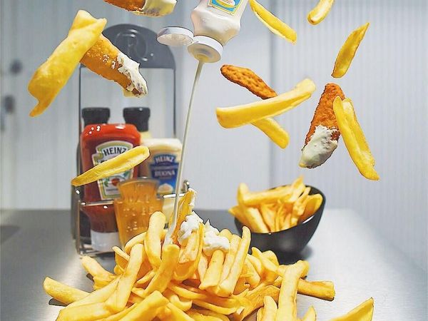 Keren Banget! Ini 10 Foto Makanan Melayang yang Dibuat Tanpa Gravitasi