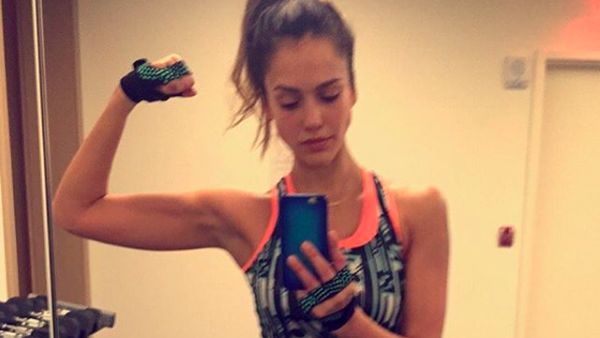 Foto: Iri dengan Tubuh Ramping Jessica Alba? Tiru Saja Olahraganya