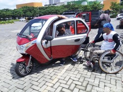 Mobil Listrik Buatan China Diuji di Solo