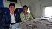 Foto: Jokowi dan Rommy di Nikahan Cucu Mbah Moen di Cirebon