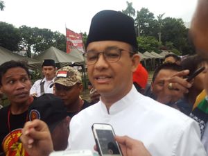 Anies Pastikan Fasilitas Ritual Umat Hindu Memadai di Tahun Depan