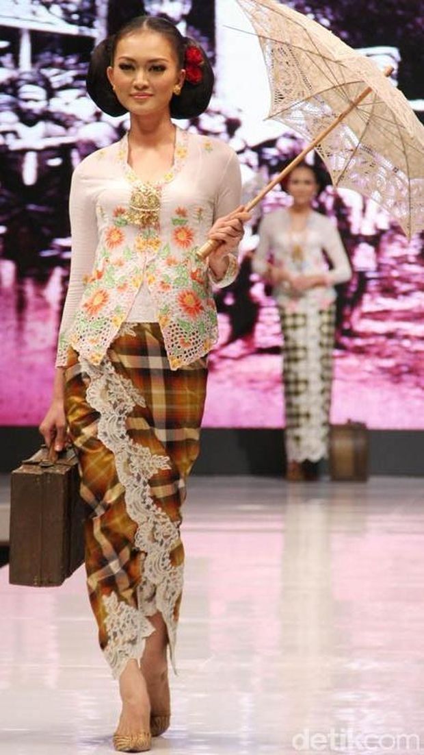 Inspirasi Kebaya Modern.