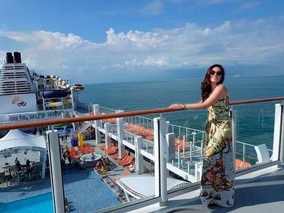 Foto: Wulan Guritno, Hot Mom yang Suka Traveling