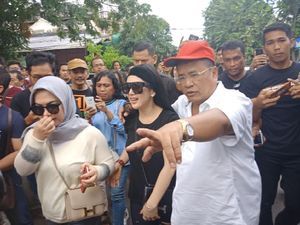 Syahrini Ungkap Alasan Berpose di Jalan Tol
