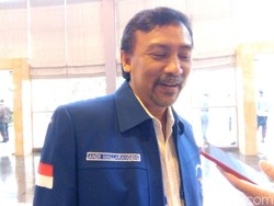 Andi Mallarangeng Khawatir Moeldoko Dapat Izin Jokowi Terkait KLB Sumut