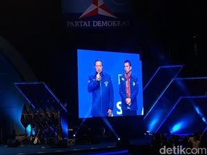 Tutup Rapimnas, SBY Sampaikan Salam Hangat untuk Kader Demokrat Tutup Rapimnas, SBY Sampaikan Salam Hangat untuk Kader Demokrat