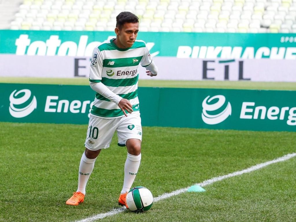 Egy Maulana Vikri Bantu Lechia Gdansk Juarai Piala Super Polandia Egy Maulana Vikri Bantu Lechia Gdansk Juarai Piala Super Polandia