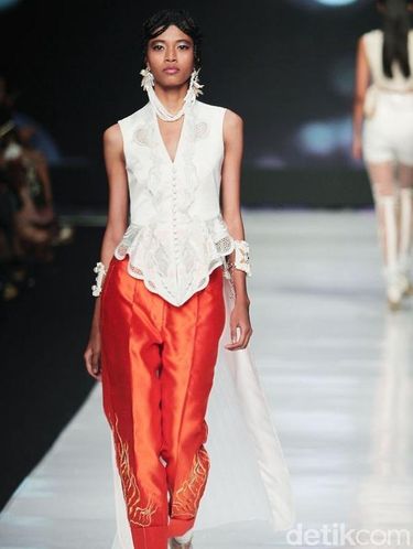 Inspirasi Kebaya Modern.