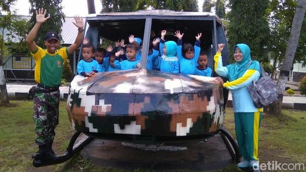 Foto: Keceriaan Anak-anak TK Sebelum Kecelakaan Tank di Purworejo