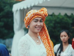 Cantiknya Tudung Tradisional Jambi yang Mirip Hijab Turban