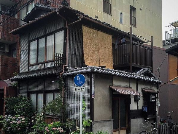 Aneka Bangunan Mungil di Jepang yang Menggemaskan