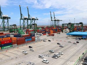 Berkali-kali Defisit, Neraca Perdagangan RI Surplus US$ 1,74 M