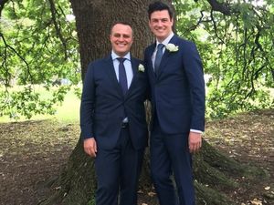 Anggota Parlemen Australia Tim Wilson Nikahi Kekasih Gay-nya