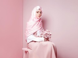 Tampil Dengan Gaya Ini, Hijab Kartika Putri Disebut Mirip Besek Gudeg