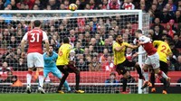 Arsenal memulai dengan baik, memetik keunggulan saat laga baru berjalan delapan menit. Shkodran Mustafi mencetak gol memanfaatkan umpan Mesut Oezil. (Foto: Tony Obrien / Action Images via Reuters)