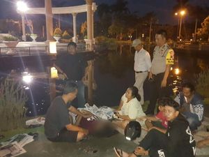 Ponsel Jatuh ke Kolam Saat Selfie, Pelajar SMP Ini Tewas Tenggelam