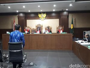 Kasus Suap Sapi-Kambing, Eks Panitera PN Jaksel Divonis 4 Tahun Bui Kasus Suap Sapi-Kambing, Eks Panitera PN Jaksel Divonis 4 Tahun Bui