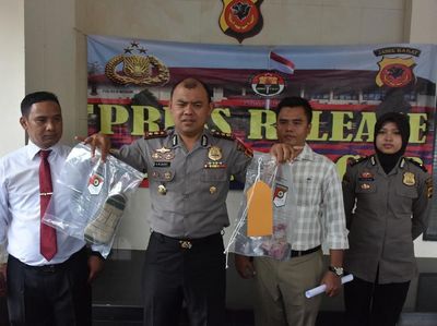 Foto: Barang Bukti Kasus Tewasnya Pendiri Matahari Hari Darmawan