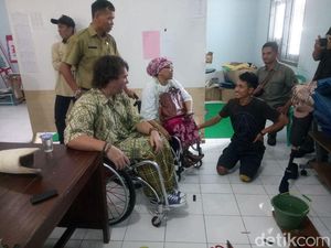 Kehilangan Kaki, Budi Kini Produksi dan Terima Pesanan Kaki Palsu