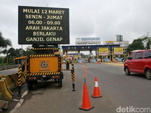 Polisi Harap Jam Ganjil-Genap Pukul 06.00 WIB Bisa Urai Macet Polisi Harap Jam Ganjil-Genap Pukul 06.00 WIB Bisa Urai Macet