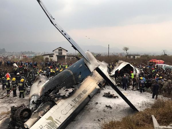 Penampakan Pesawat yang Bawa 71 Orang Jatuh di Nepal