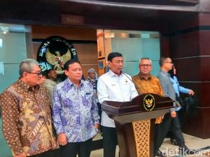 Wiranto Minta KPK Tunda Kasus Calon Kepala Daerah Diduga Korupsi Wiranto Minta KPK Tunda Kasus Calon Kepala Daerah Diduga Korupsi
