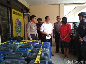 Ribuan Liter Arak Jowo Diamankan Polresta Blitar, Pemilik DPO