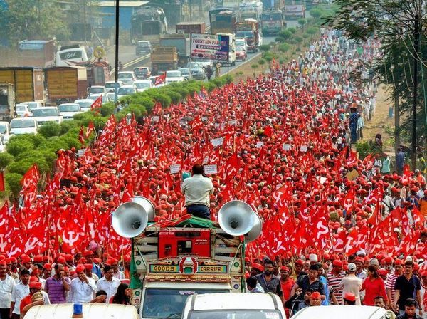 Potret 30 Ribu Petani India Jalan Kaki 6 Hari untuk Demo