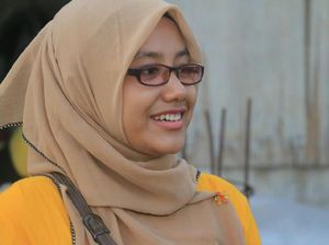 Kisah Maulidar yang Terjun Mengajar Para Pemulung Aceh Kisah Maulidar yang Terjun Mengajar Para Pemulung Aceh